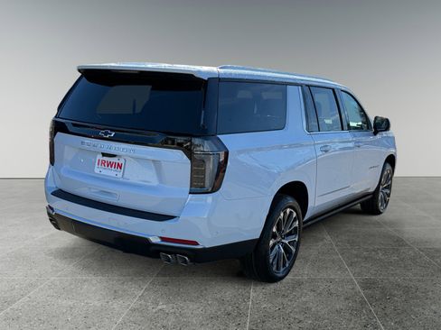 New 2026 Chevrolet Suburban High Country image 5