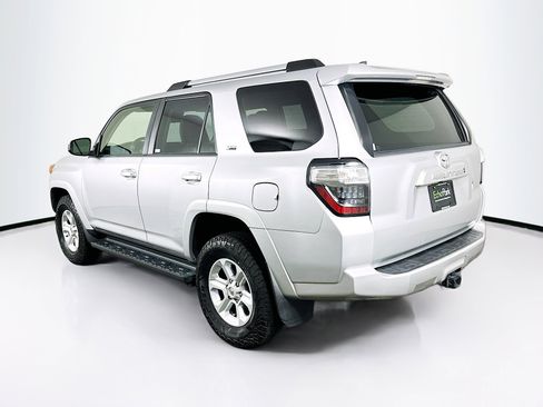 Used 2021 Toyota 4Runner SR5 AWD/4WD image 5