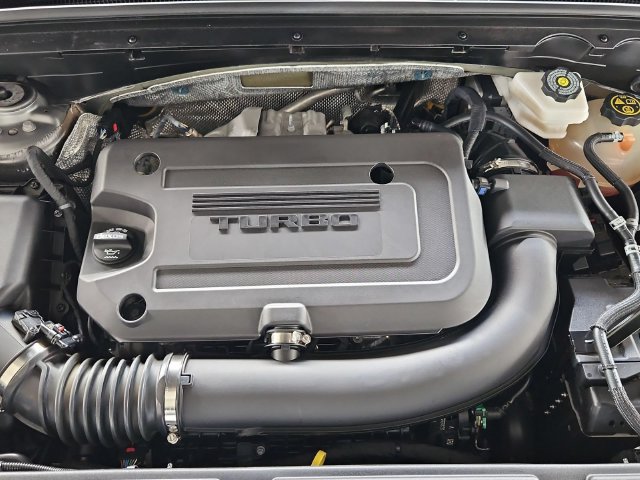 Certified 2023 Buick Envision Essence AWD/4WD image 30