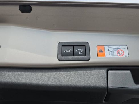 Used 2026 Toyota RAV4 Limited AWD/4WD image 8
