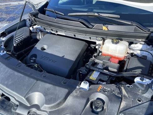 Used 2023 Chevrolet Traverse Premier w/ LPO, Floor Liner Package image 31