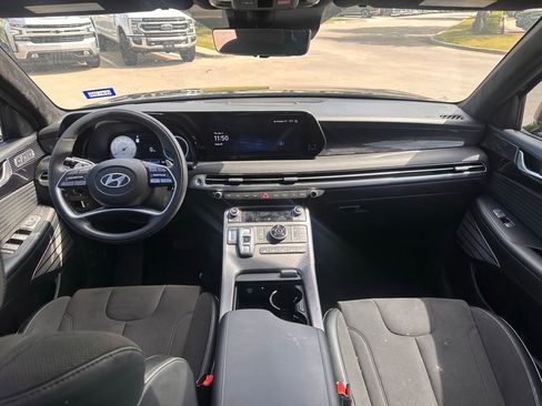 Used 2024 Hyundai Palisade Calligraphy image 19