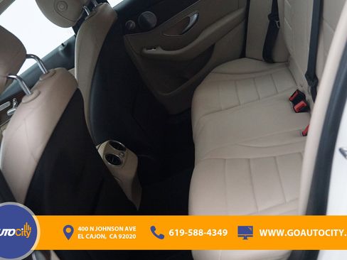 Used 2019 Mercedes-Benz C 300 Sedan image 14
