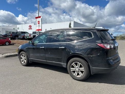 Used 2016 Chevrolet Traverse LT image 4