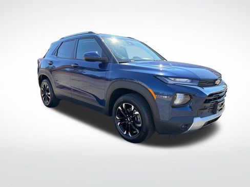 Used 2022 Chevrolet TrailBlazer LT w/ Convenience Package image 3