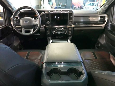 Certified 2024 Ford F250 Lariat w/ Lariat Ultimate Package AWD/4WD image 11