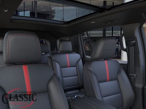 New 2026 Chevrolet Traverse RS w/ LPO, Floor Liner Package AWD/4WD image 26