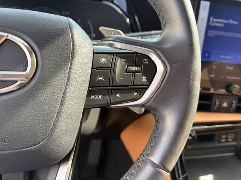 Used 2024 Lexus NX 250 FWD w/ Towing Package (2000 Lbs) image 8