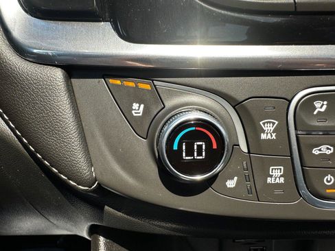 Used 2022 Chevrolet Traverse Premier w/ Redline Edition image 16