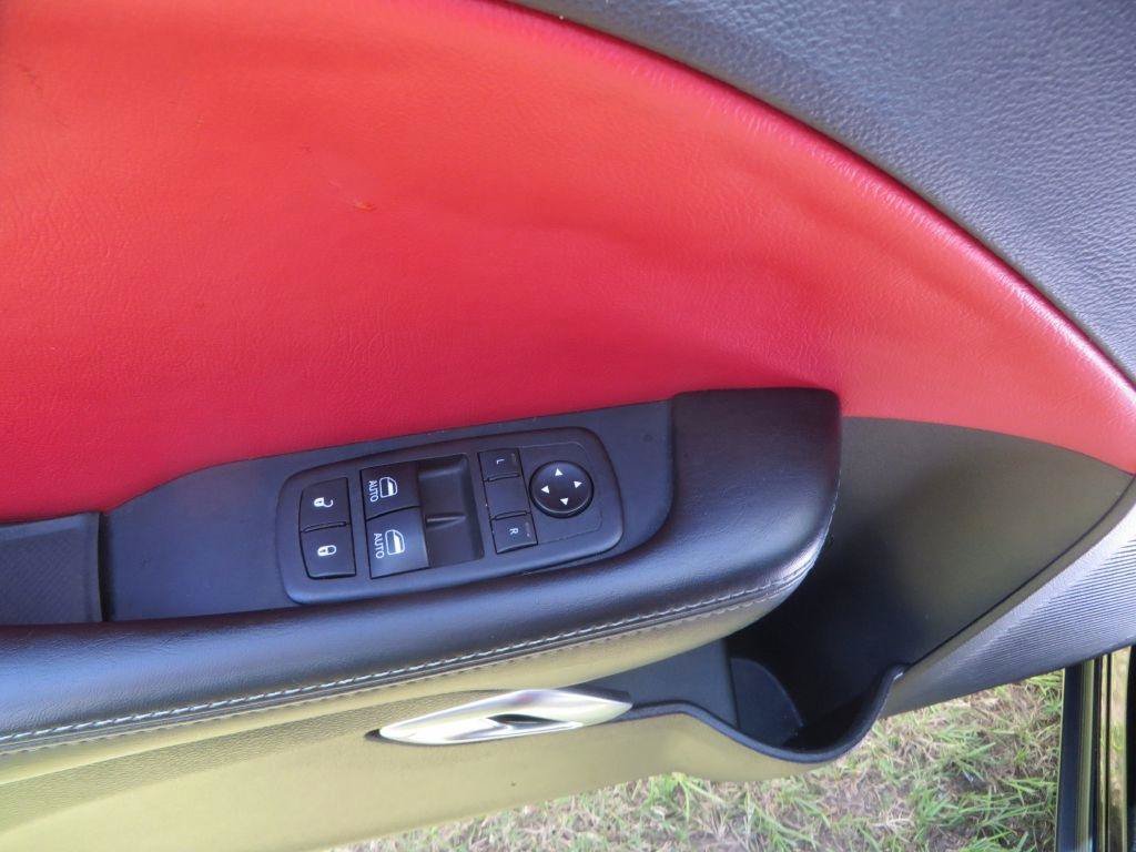 Used 2019 Dodge Challenger GT RWD image 11