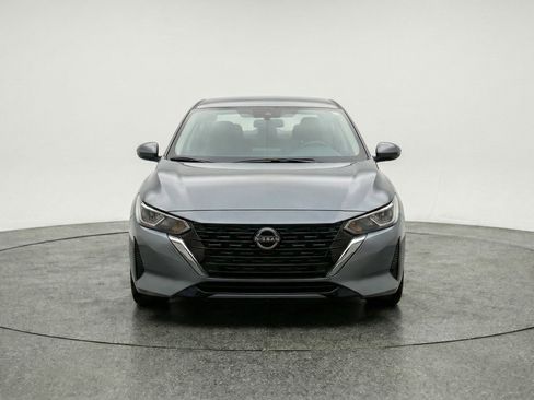 Used 2025 Nissan Sentra SV image 2