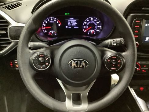 Certified 2020 Kia Soul S image 14