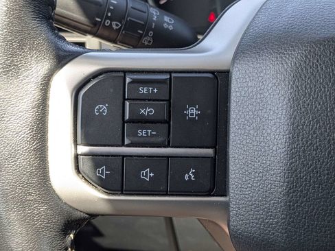 Used 2024 Ford Expedition XLT AWD/4WD image 27