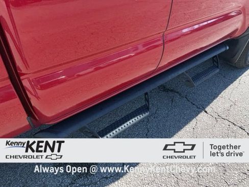 Used 2019 Toyota Tacoma SR w/ SX Package image 11