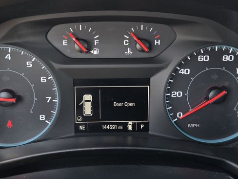 Used 2019 Chevrolet Equinox LS image 19