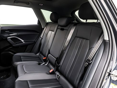 Used 2025 Audi Q5 Premium Plus w/ Premium Plus image 8