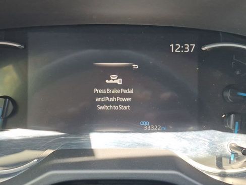 Used 2025 Toyota RAV4 XLE image 6