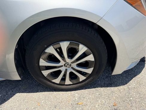 Used 2022 Toyota Corolla LE FWD image 13