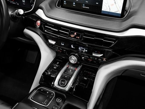 Certified 2023 Acura MDX FWD w/ Technology Package image 27