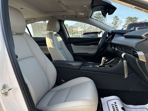 New 2026 MAZDA MAZDA3 2.5 S Sedan w/ Preferred Pkg image 25