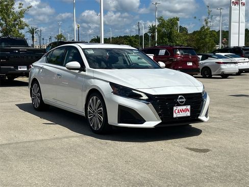 New 2025 Nissan Altima 2.5 SL image 7