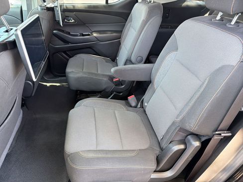 Certified 2020 Chevrolet Traverse LT FWD image 15
