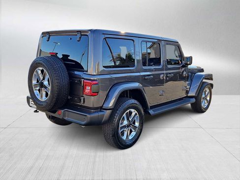 Used 2022 Jeep Wrangler Unlimited Sahara w/ LED Lighting Group image 8