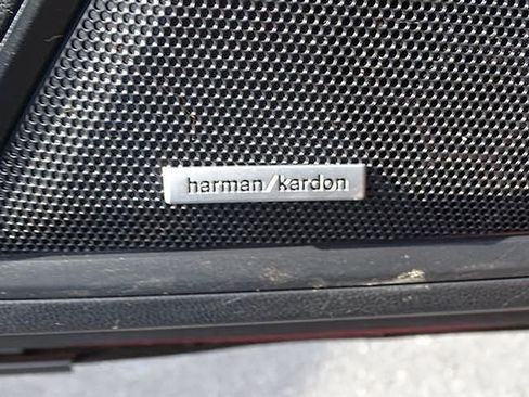 Used 2021 Subaru Outback Limited image 19