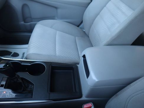 Used 2017 Toyota Camry LE FWD image 56