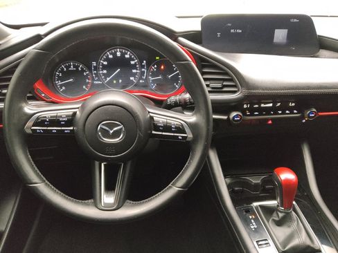 Used 2024 MAZDA MAZDA3 s FWD image 22