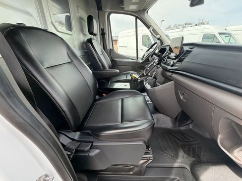 Used 2020 Ford Transit 250 Medium Roof RWD image 15
