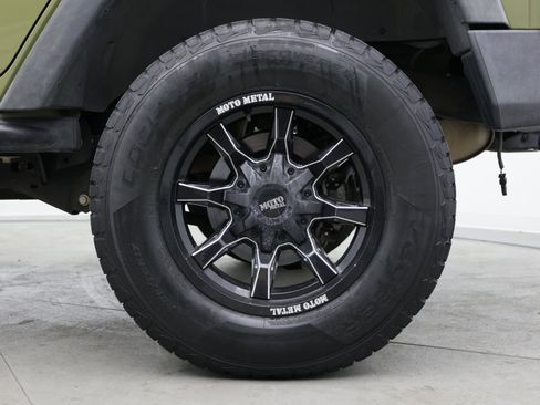 Used 2013 Jeep Wrangler Unlimited Sport AWD/4WD image 15
