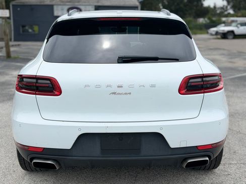 Used 2018 Porsche Macan AWD/4WD image 4
