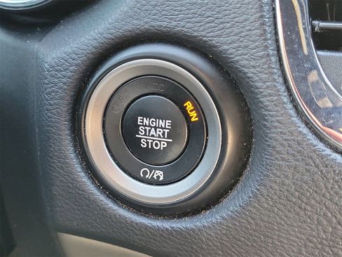 Used 2018 Dodge Durango SXT w/ Quick Order Package 2BB image 17