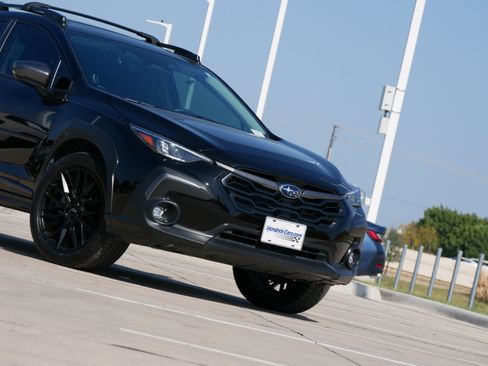 Used 2024 Subaru Crosstrek 2.5i Limited AWD/4WD image 37