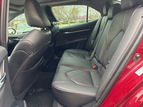 Used 2018 Toyota Camry XLE w/ Driver Assist Package image 22