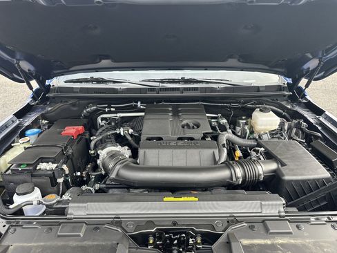 New 2026 Nissan Frontier SV w/ All-Weather Content Package image 9