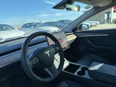 Used 2022 Tesla Model 3 image 14