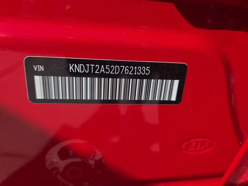 Used 2013 Kia Soul FWD image 30
