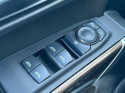 Used 2021 Chevrolet Silverado 1500 LT image 14