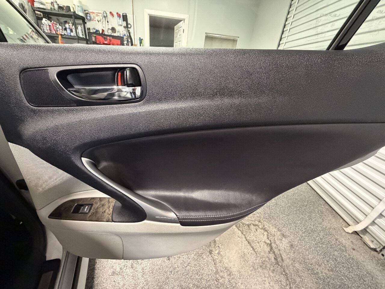 Used 2009 Lexus IS 250 AWD image 24