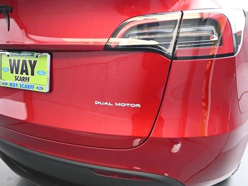 Used 2024 Tesla Model Y Long Range image 9