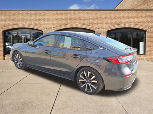 Used 2024 Honda Civic EX-L image 6