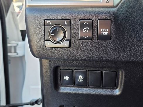 Used 2019 Lexus GX 460 Premium image 39