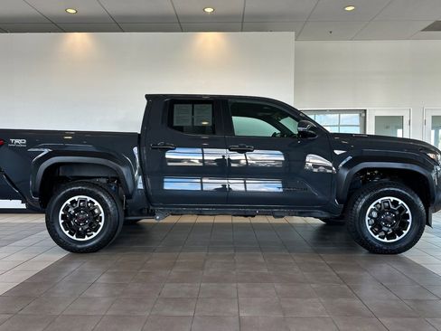 Certified 2025 Toyota Tacoma TRD Off-Road w/ TRD Off Road Upgrade Package image 3