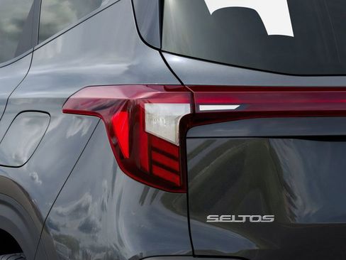 New 2026 Kia Seltos S image 11