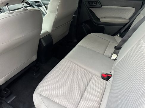 Used 2017 Subaru Forester 2.5i w/ Alloy Wheel Package image 11