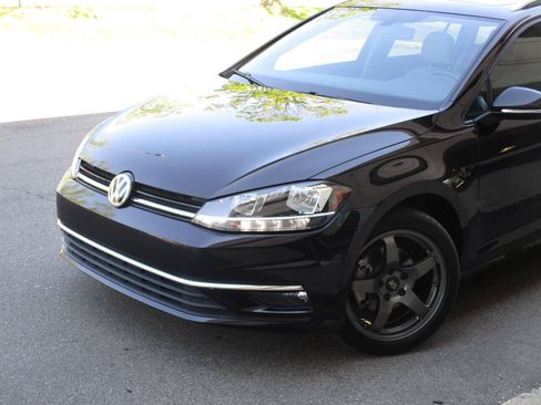 Used 2018 Volkswagen Golf SEL FWD image 47