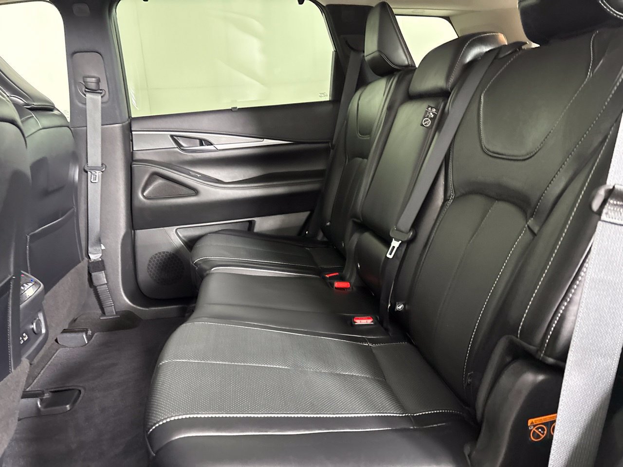 Used 2023 INFINITI QX60 Luxe w/ Cargo Package AWD/4WD image 26