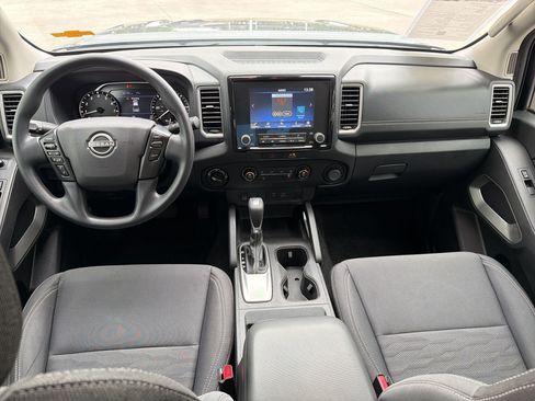 Used 2023 Nissan Frontier SV w/ Tow Package AWD/4WD image 14